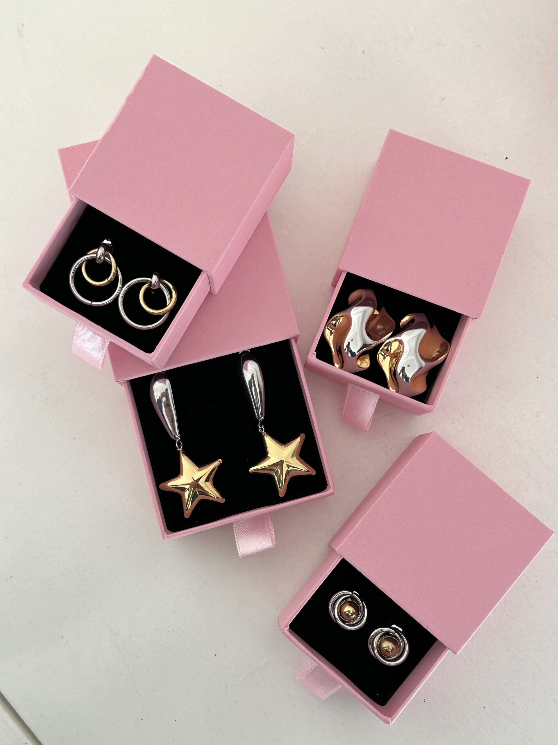 boucles d'oreilles infini