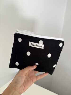 Black white polka dots