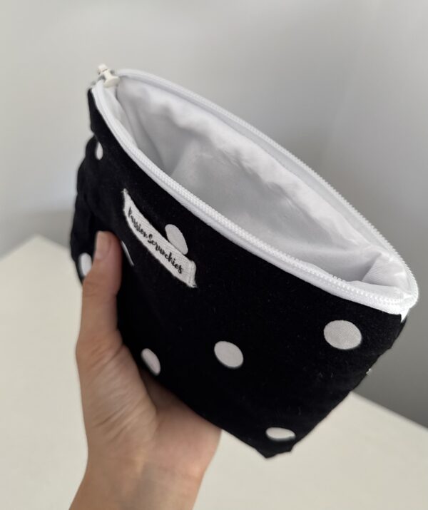 IMG_1586 Black white polka dots